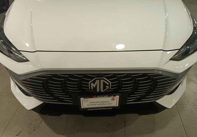 MG One  5 pts. Elegance, 1.5T, TA, piel, TP, RA-19 2024